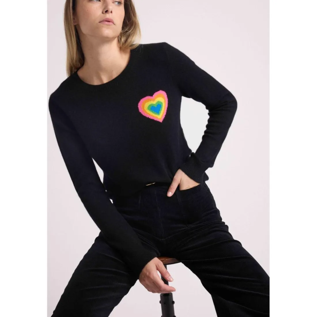 Pull col rond cœur multicolor ELINE en cachemire noir