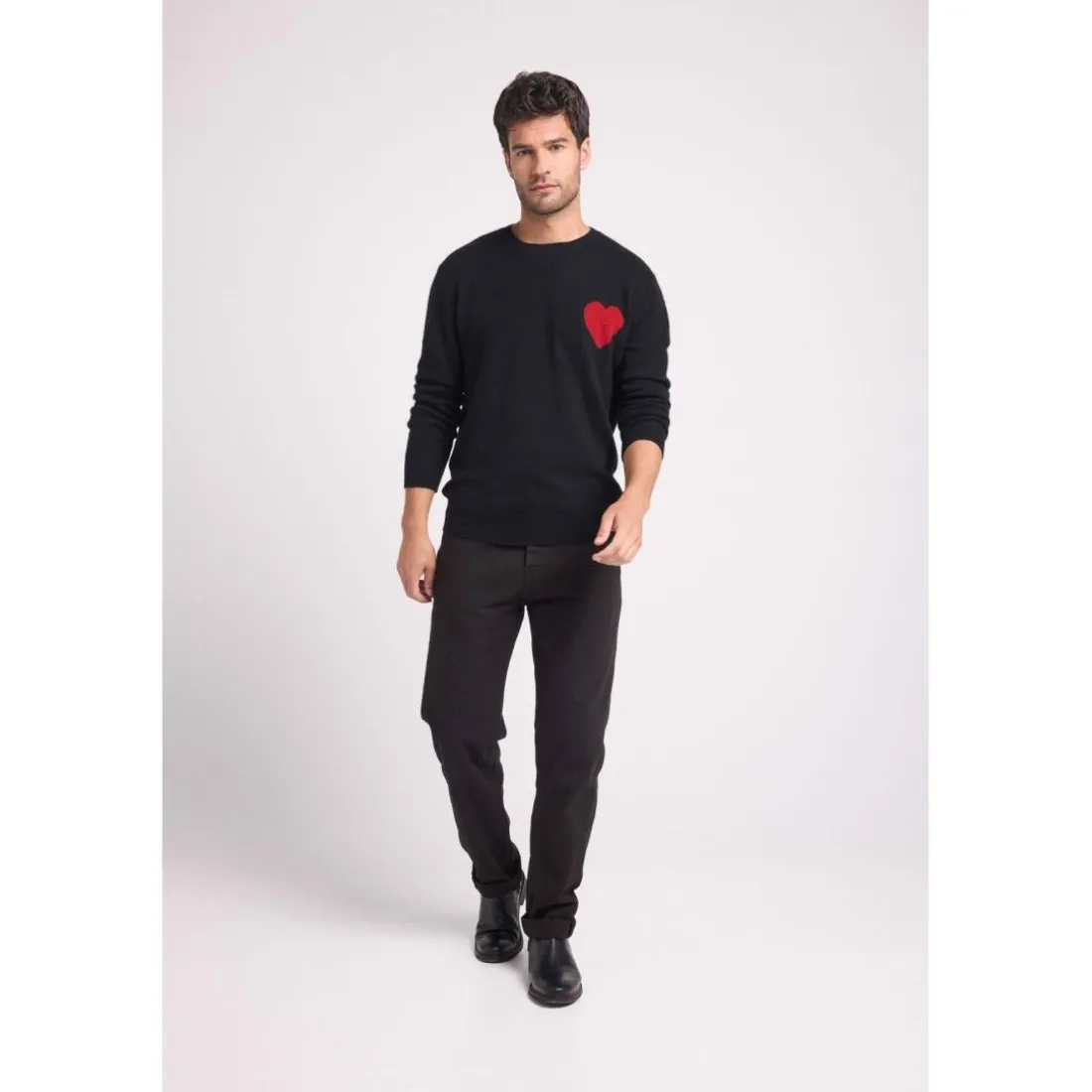 Pull col rond love heritage homme ZEMIR en cachemire noir cœur rouge