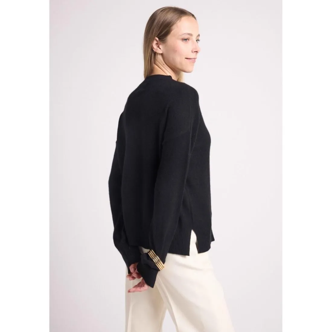 Pull col rond oversize ROMY en cachemire noir