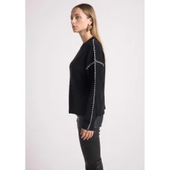 Pull col rond oversize surpiqures CLARISSE en cachemire noir et coutures blanches