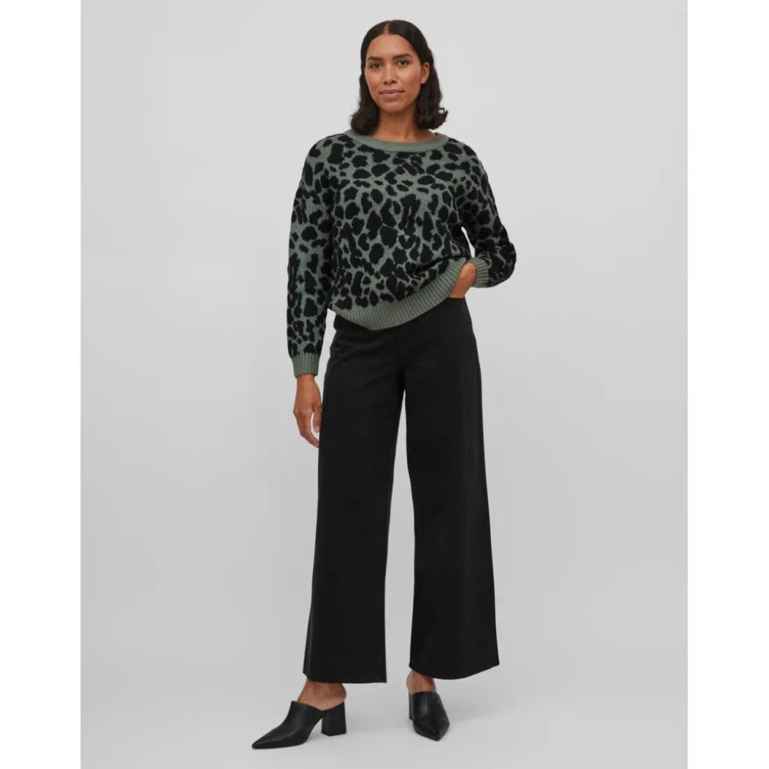 Pull col rond vert imprimé léopard en viscose