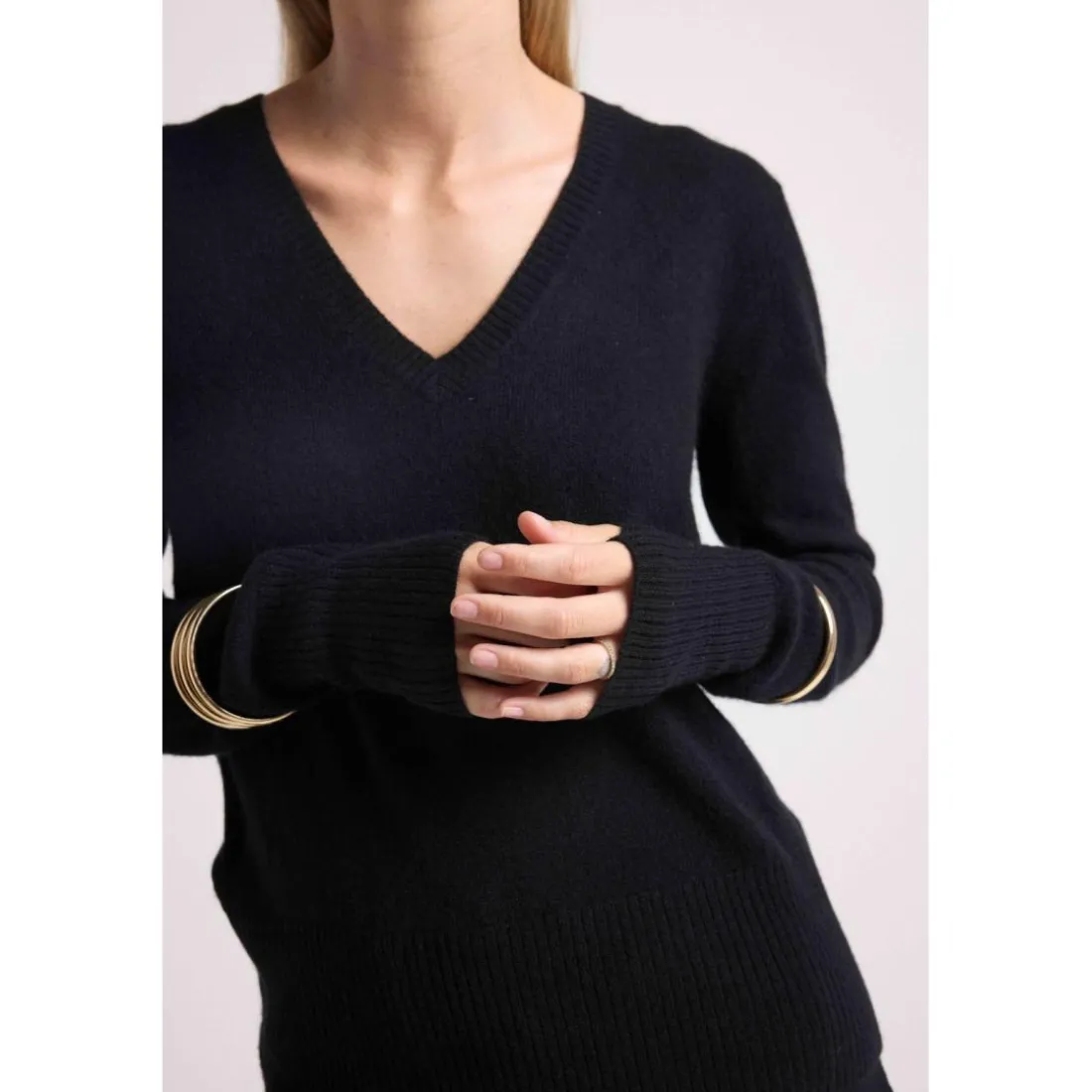 Pull col V manches mitaines ANNA en cachemire noir