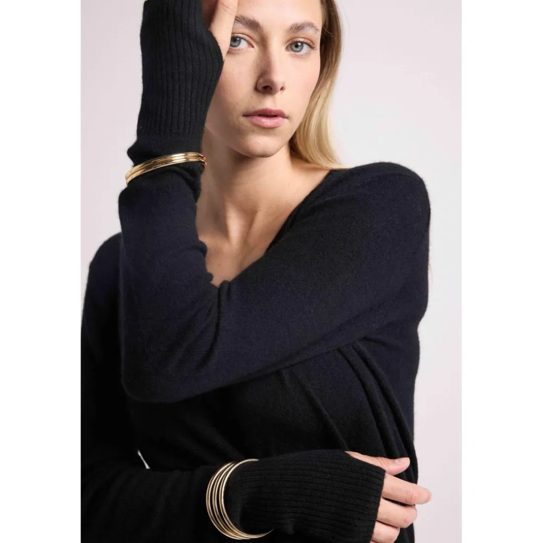 Pull col V manches mitaines ANNA en cachemire noir