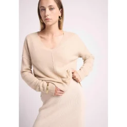 Pull col V oversize couture apparantes MANON en cachemire creme