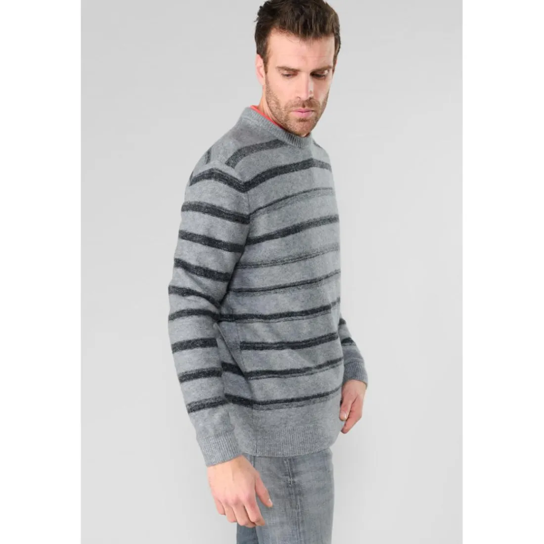 Pull DUNITE gris Uz