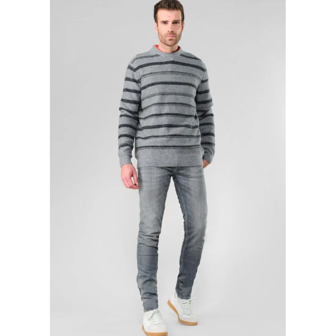 Pull DUNITE gris Uz