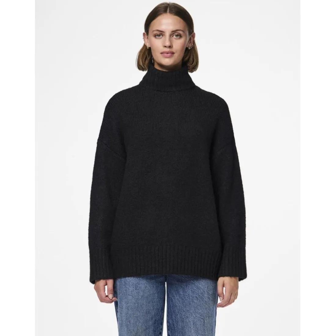 Pull en maille col montant noir Beth