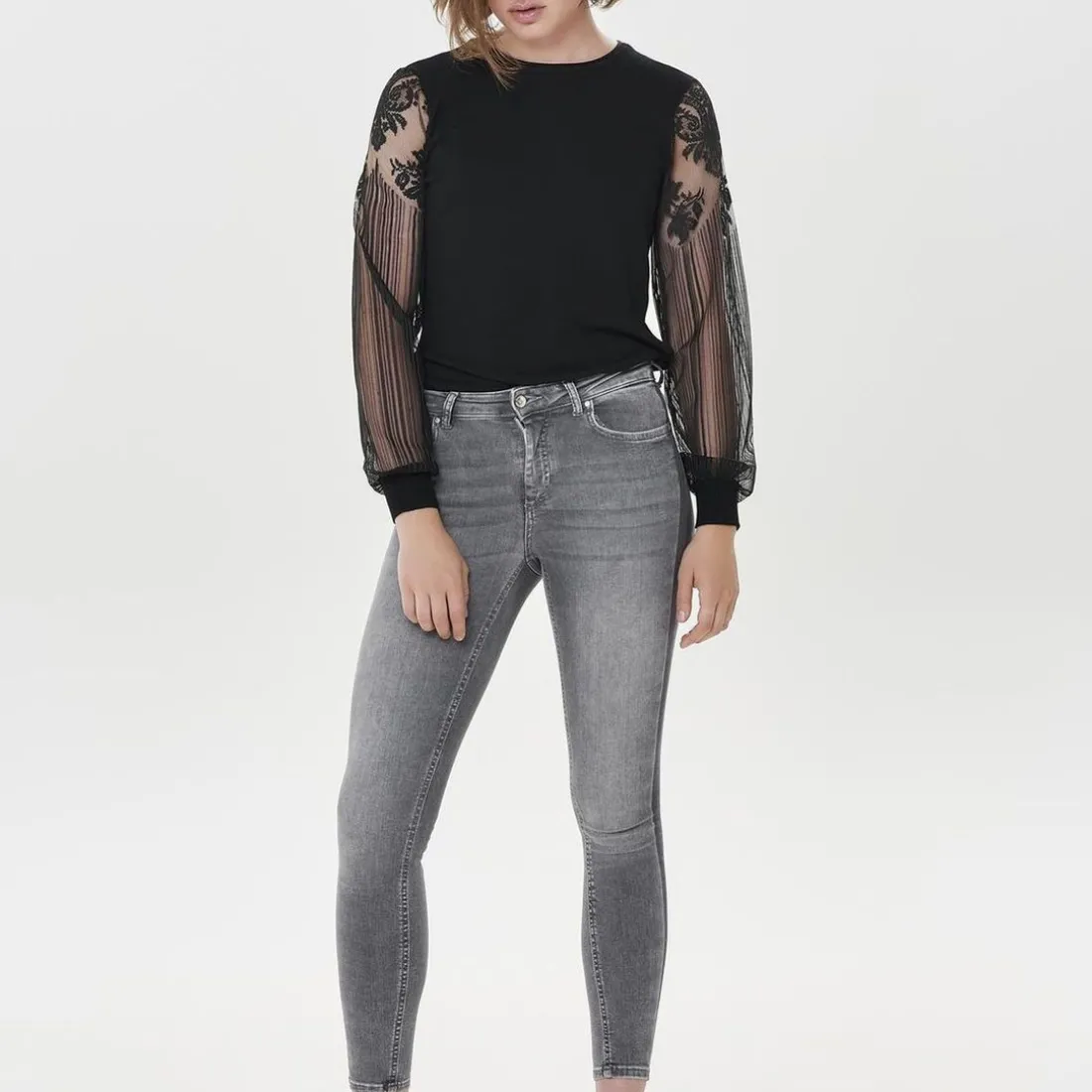 Pull en maille Viktoria noir en viscose Rose