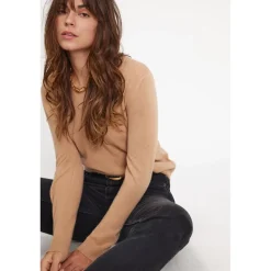 Pull femme col rond ZARA en cachemire beige