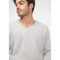 Pull homme col V ZAHER en cachemire gris perle