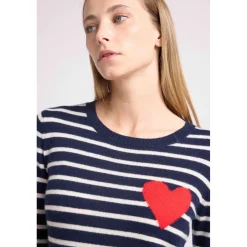 Pull mariniere col rond love heritage ARIANE en cachemire bleu cœur rouge
