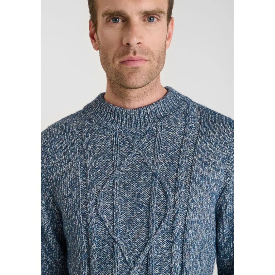 Pull OREGA bleu Ford