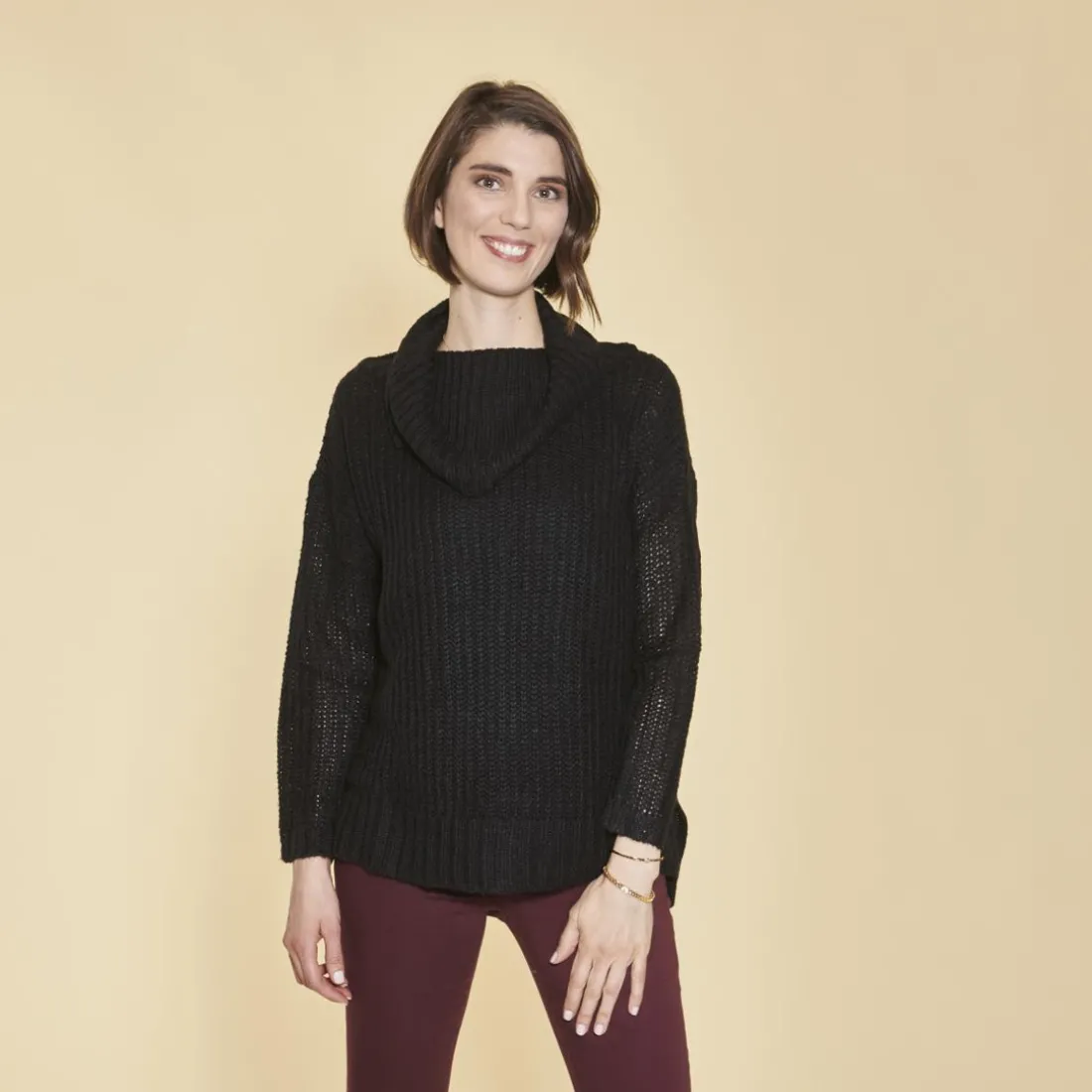 Pull oversize fendu et asymétrique col roulé manches longues femme - Noir