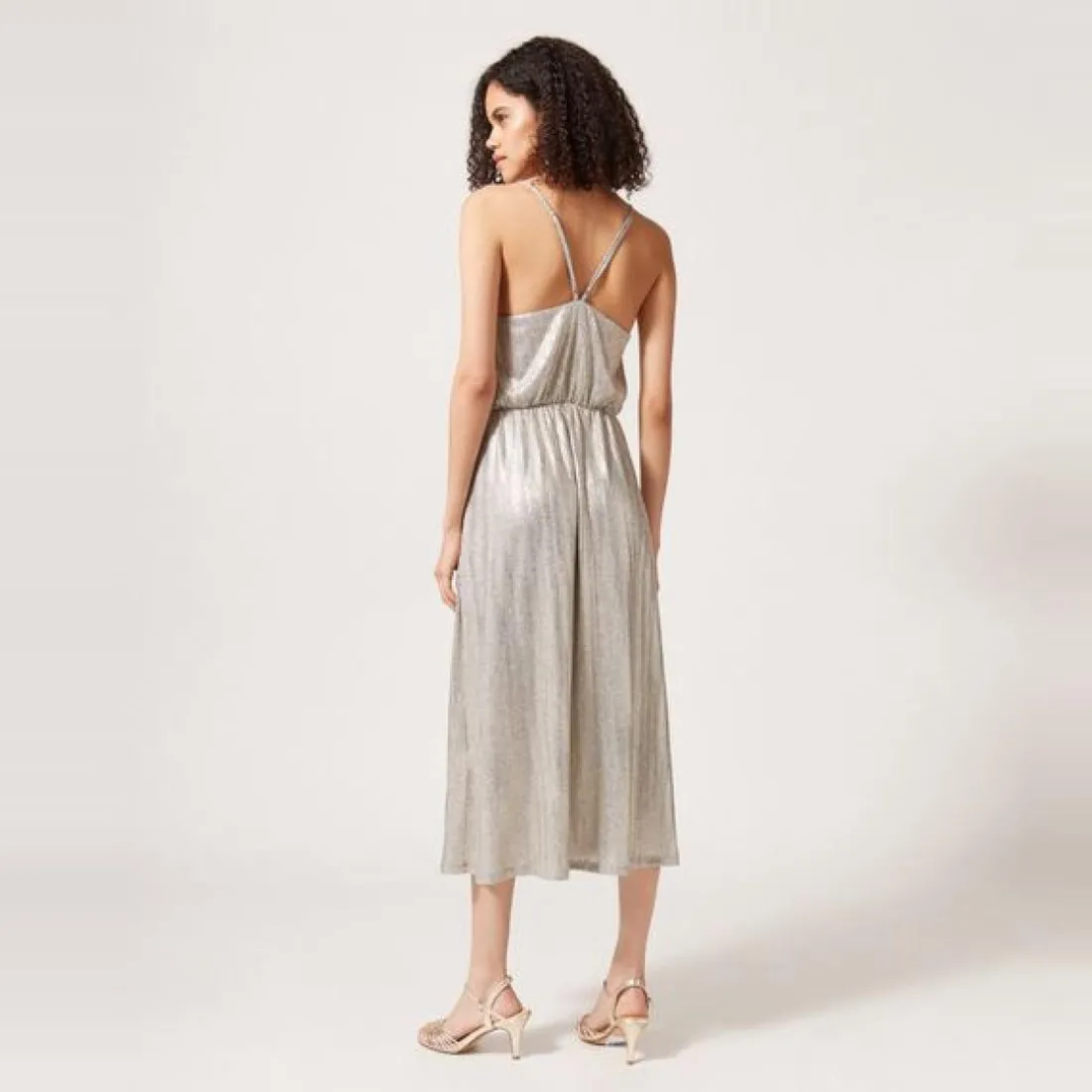 Robe à bretelles ajustables brillante argent