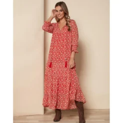 Robe à fleurs avec panneaux à volants rouge brique