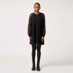 Robe avec dentelle