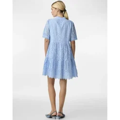 Robe babydoll broderie anglaise bleu en coton
