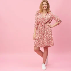 Robe chemise ceinturée imprimée rouge en viscose