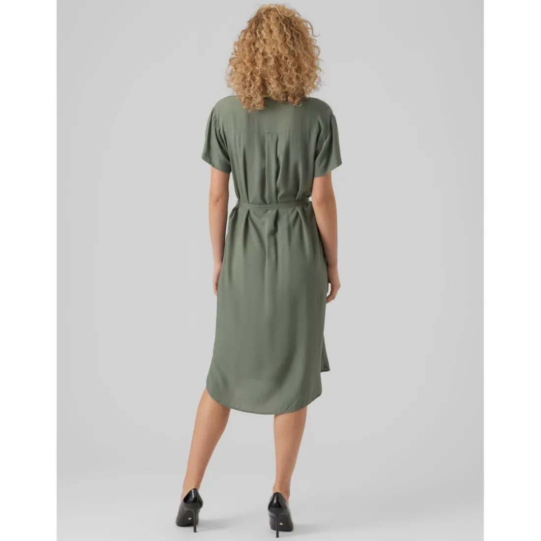 Robe chemise Regular Fit Col chemise Manches courtes Au-dessus du genou vert en viscose