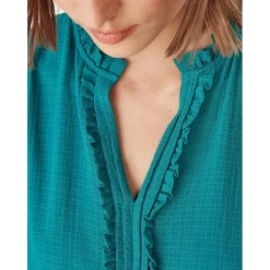 Robe courte cintrée sans manches vert