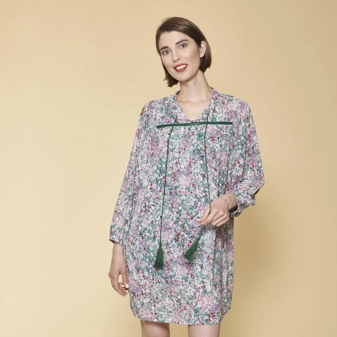 Robe courte froncée manches longues femme - imprimé vert mousse