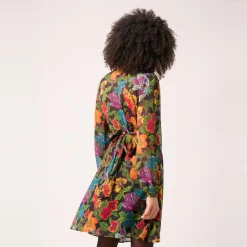 Robe courte imprimée avec col V et manches longues noir