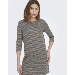 Robe courte manches 3/4 noir Pax