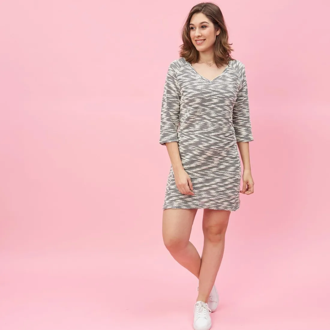 Robe courte manches 3/4 raglan cintrée femme - Gris