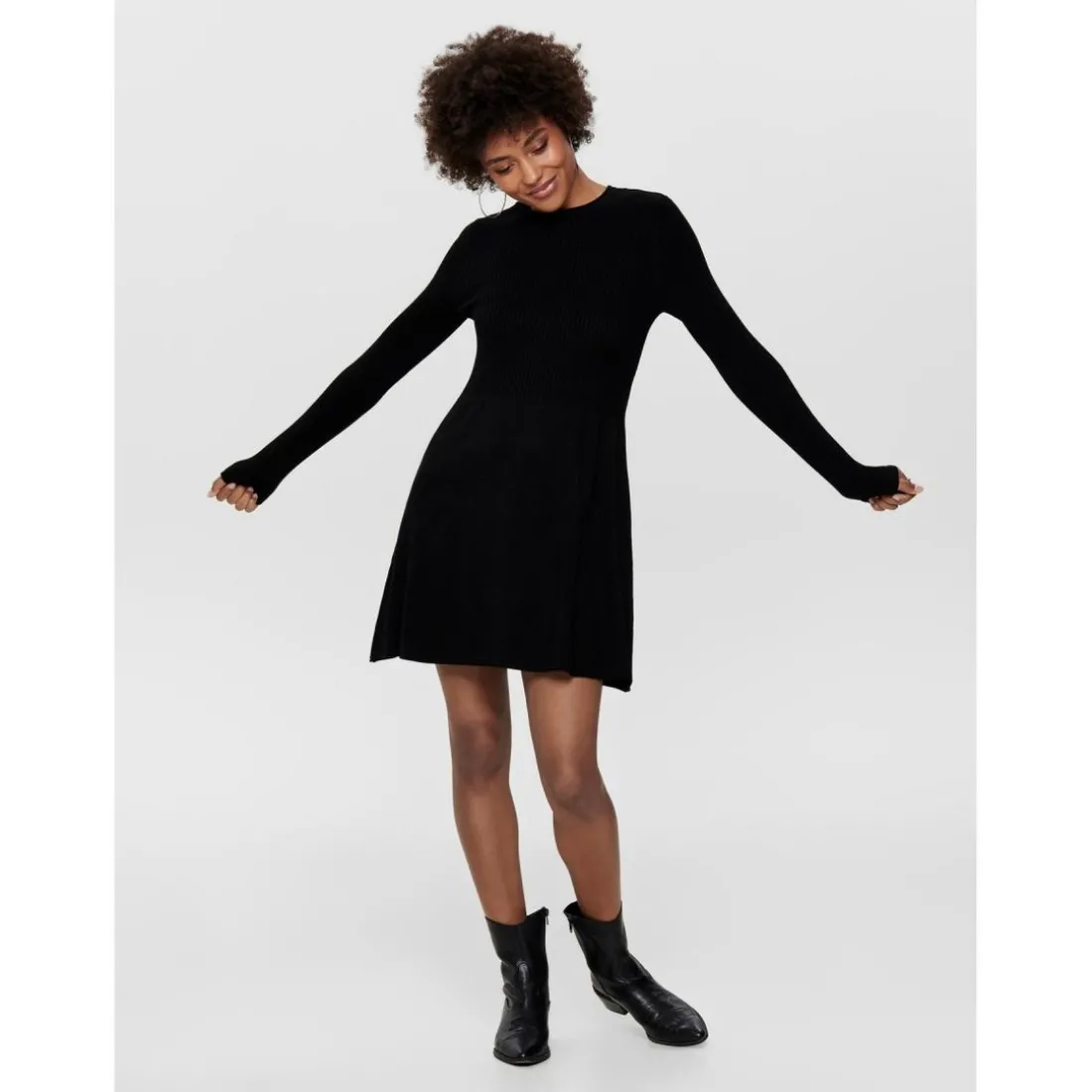 Robe en maille Col rond Manches longues Au-dessus du genou noir