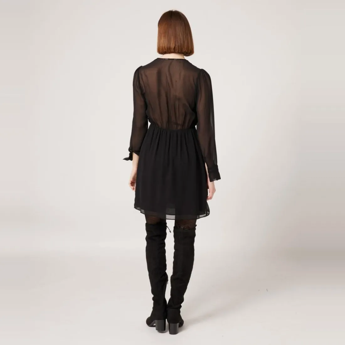 Robe noir