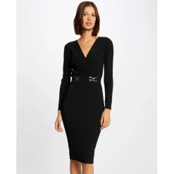 Robe pull ajustée avec boucles