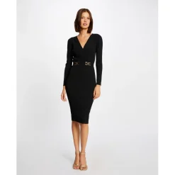 Robe pull ajustée avec boucles