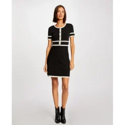 Robe pull droite manches courtes