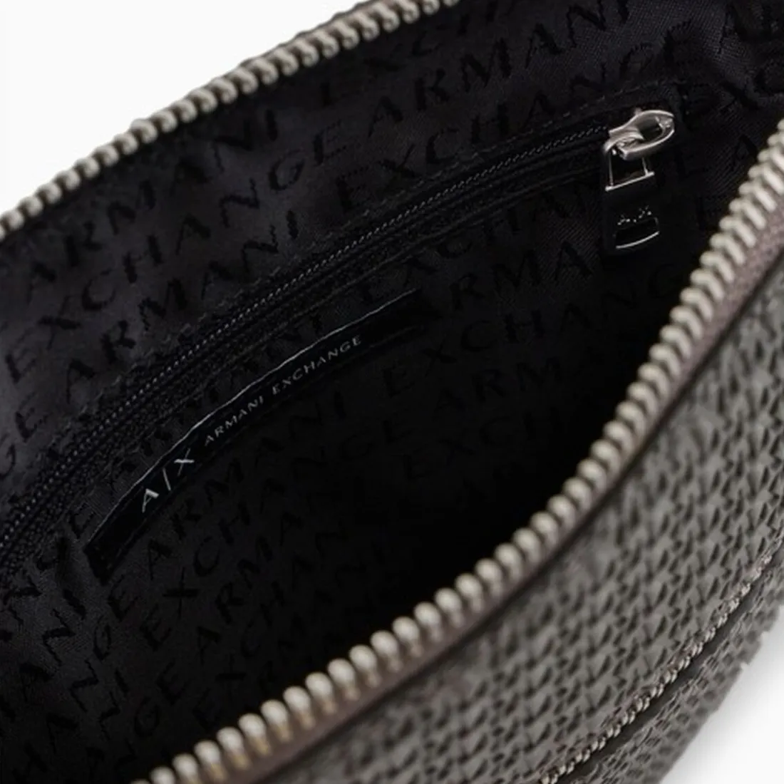 Sacoche messenger logo en métal homme noir