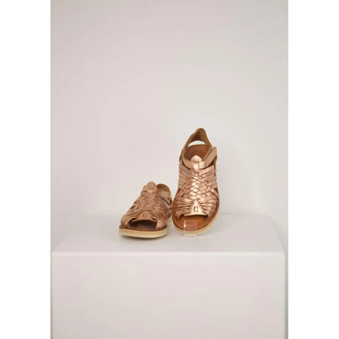 Sandalita en cuir or rose