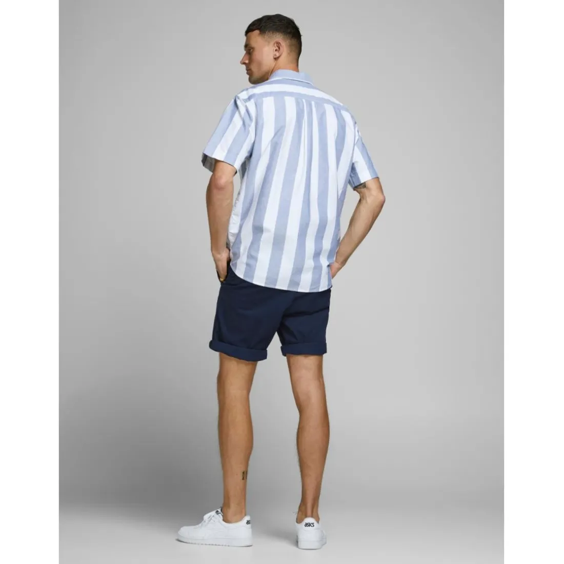 Short chino homme bleu marine en coton