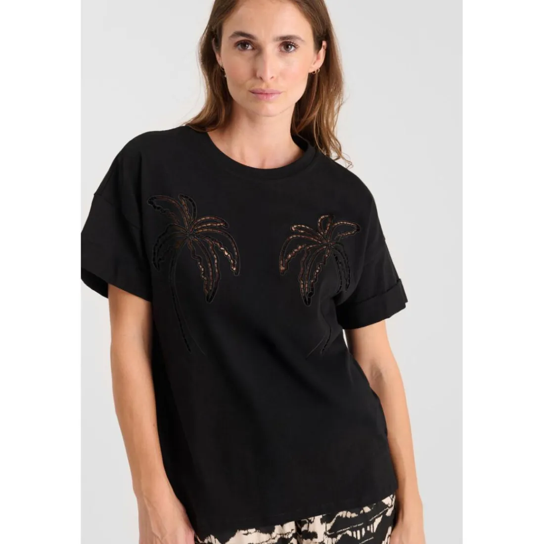 Tee-Shirt ISTAN noir en coton Nora