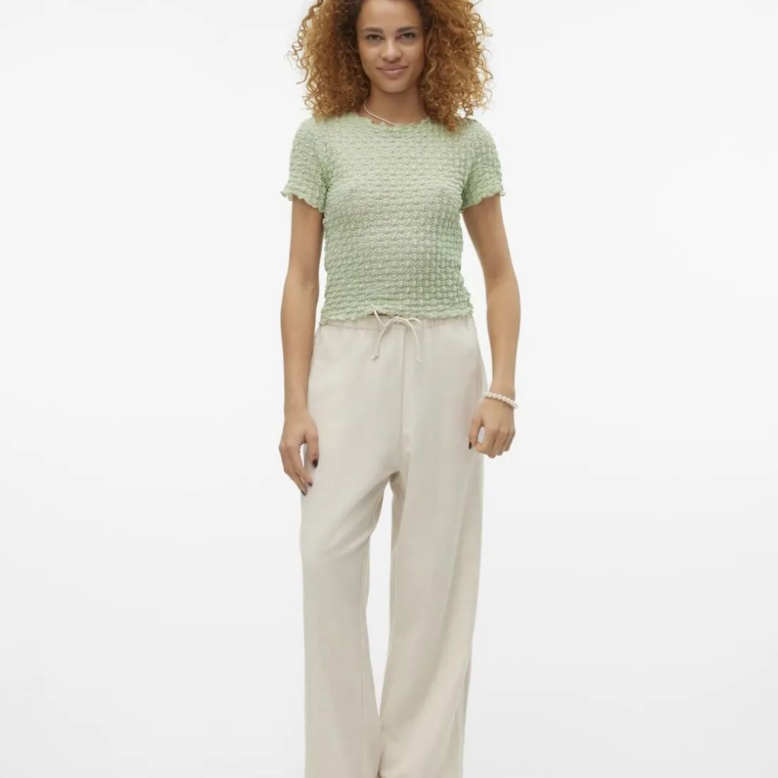 Top manches courtes et col rond en polyester recyclé Shelby vert Ula