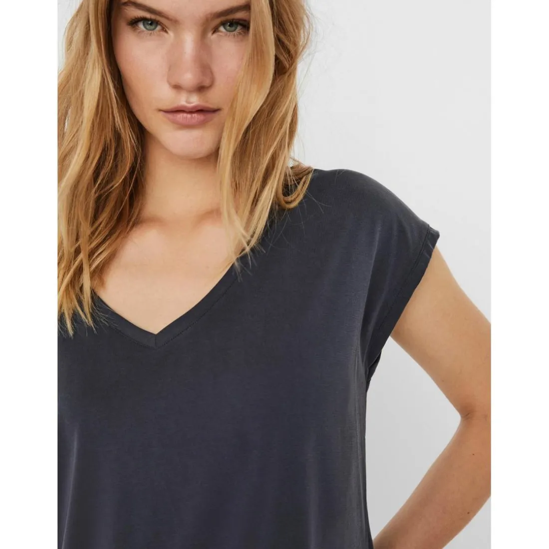 T-shirt Relaxed Fit Col en V Manches courtes Longueur regular bleu Lila