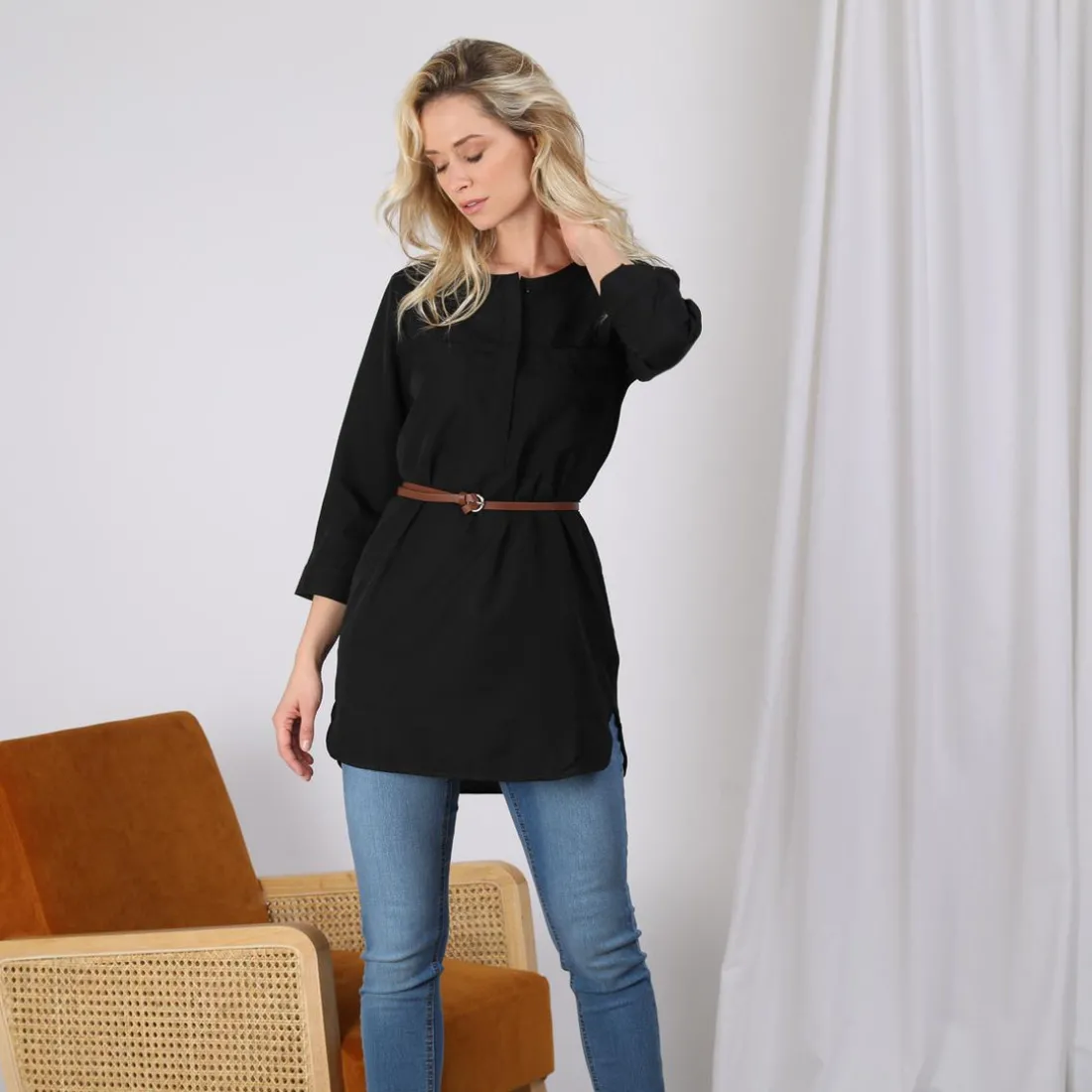 Tunique unie asymétrique manches 3/4 et ceinture femme - Noir
