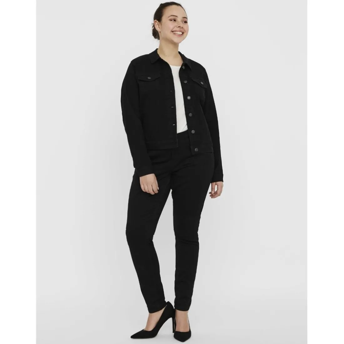 Veste en jean fermeture par bouton court poignets boutonnés col italien manches classiques manches longues noir Ula