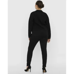 Veste en jean fermeture par bouton court poignets boutonnés col italien manches classiques manches longues noir Ula